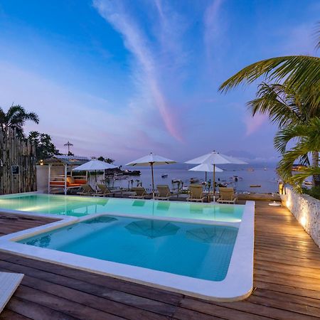 Paus Putih Hotel レンボンガン島 エクステリア 写真